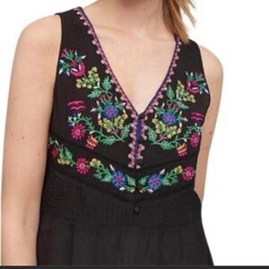 Maeve Anthropologie Black Multicolor Floral Embroidered Top Size Medium